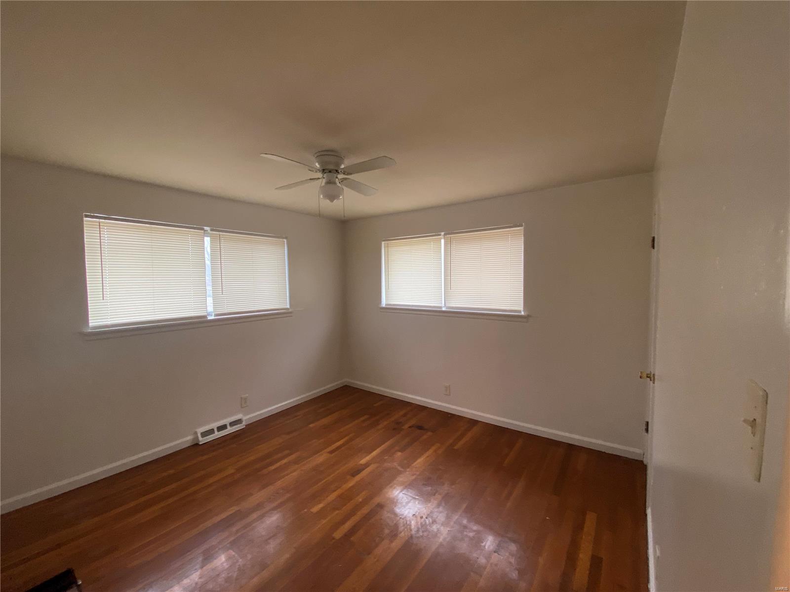 3771 Wright Avenue St. Ann, MO 63074 - Photo 5 of 15