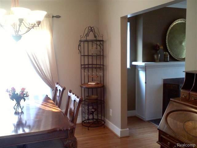 1809 Hampton Road Grosse Pointe, MI 48236 - Photo 8 of 25 MIMLS31063706G