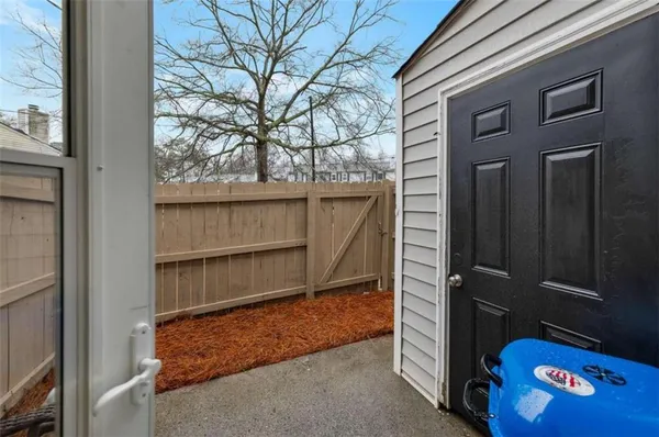 a view of an outdoor space