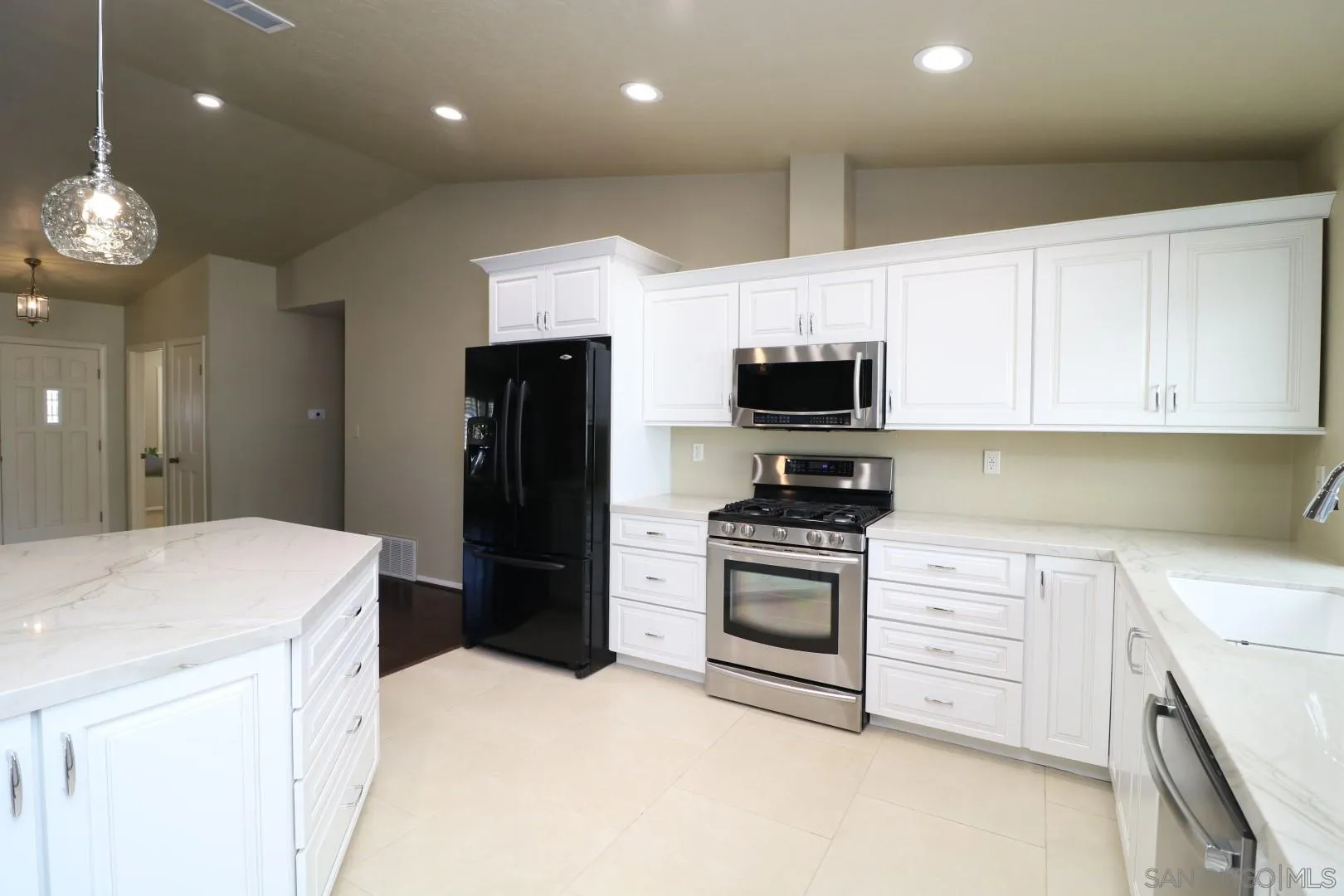 16707 Wikiup Road Ramona, CA 92065 - Photo 4 of 8