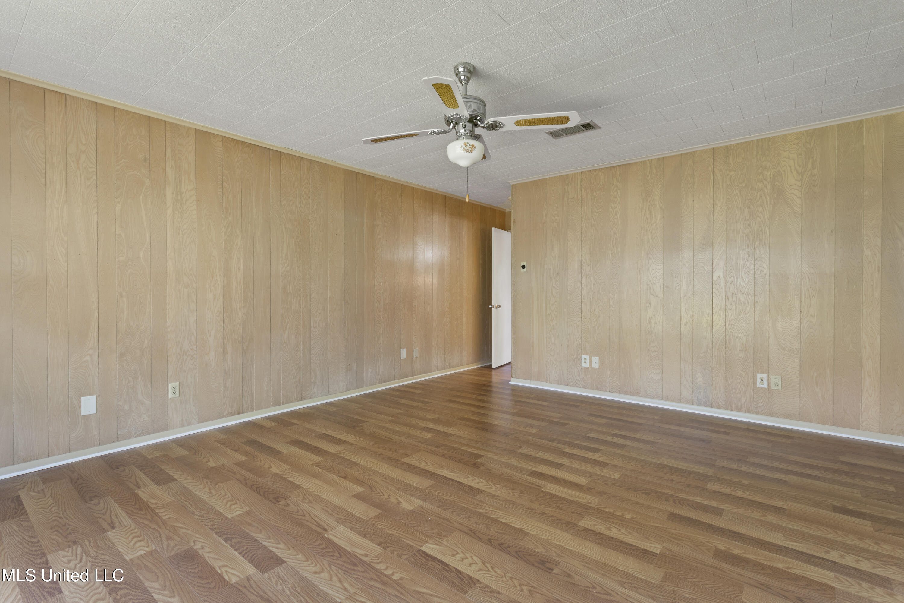 441 Jim Money Road Biloxi, MS 39531 - Photo 15 of 24 015
