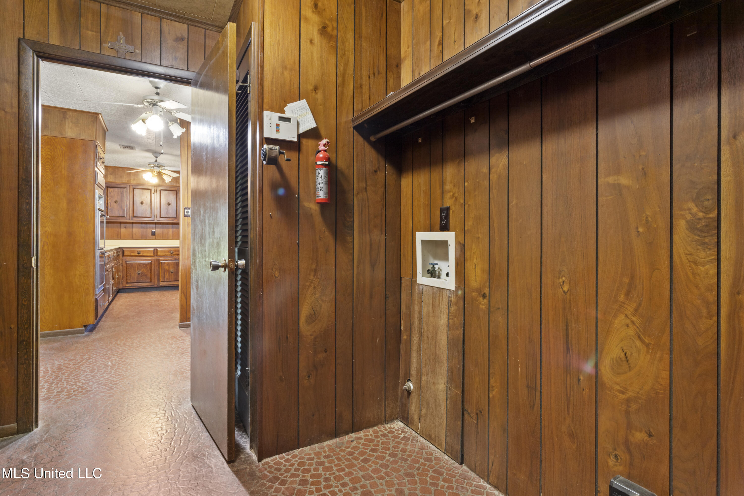 441 Jim Money Road Biloxi, MS 39531 - Photo 21 of 24 021