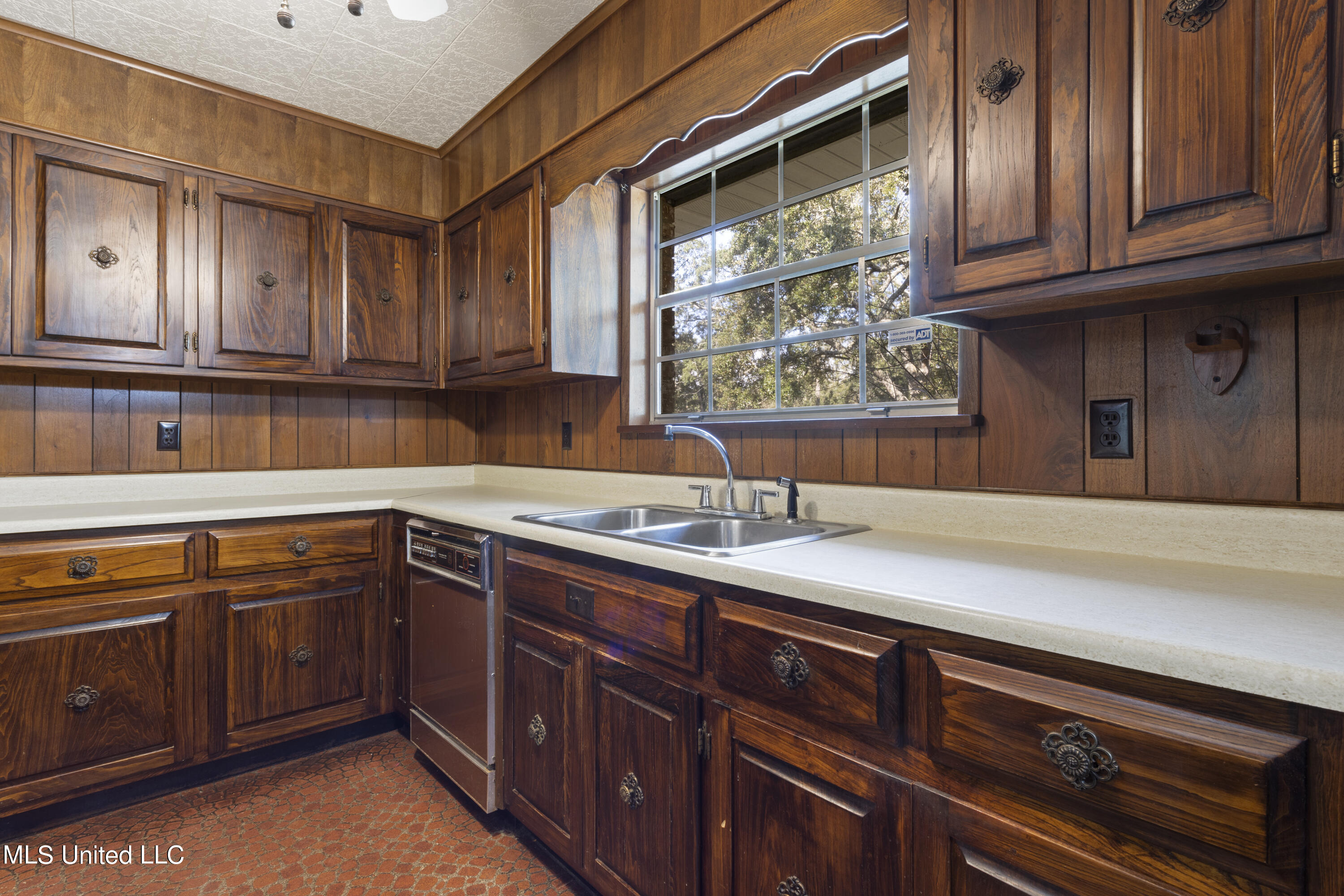 441 Jim Money Road Biloxi, MS 39531 - Photo 10 of 24 010