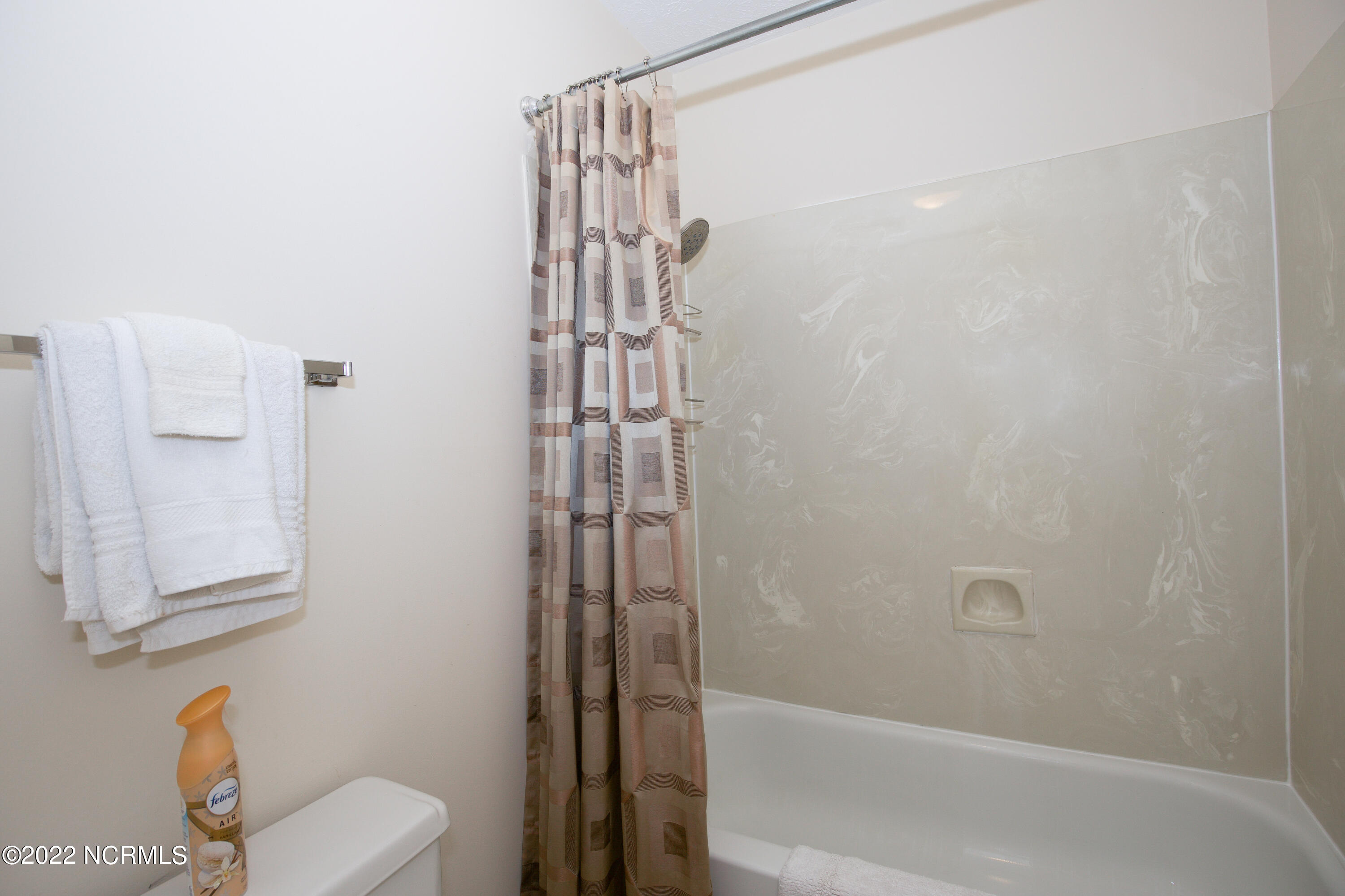 925 Morganton Road, Unit 2C Pinehurst, NC 28374 - Photo 11 of 42 Master bath