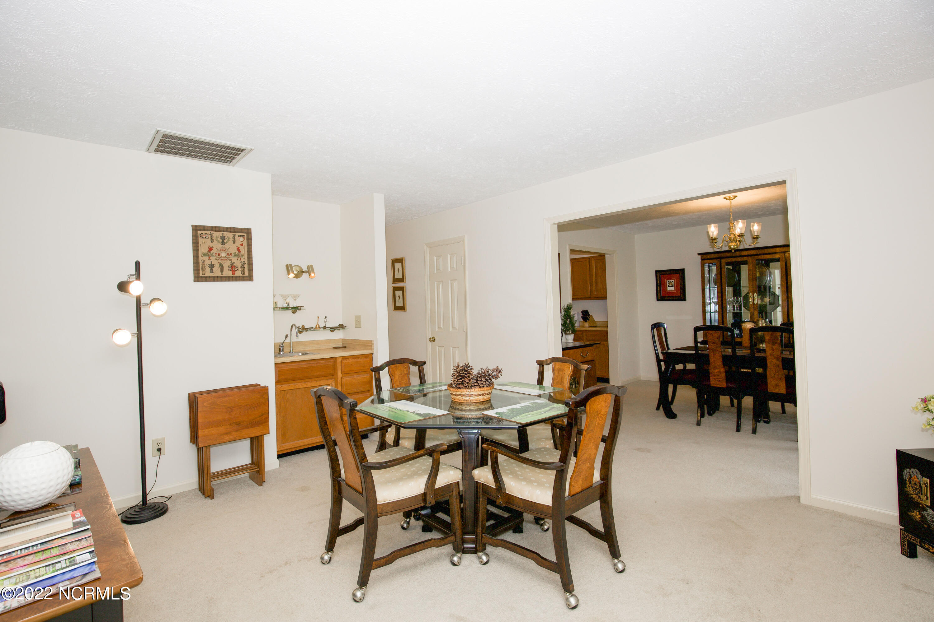 925 Morganton Road, Unit 2C Pinehurst, NC 28374 - Photo 20 of 42 bar area