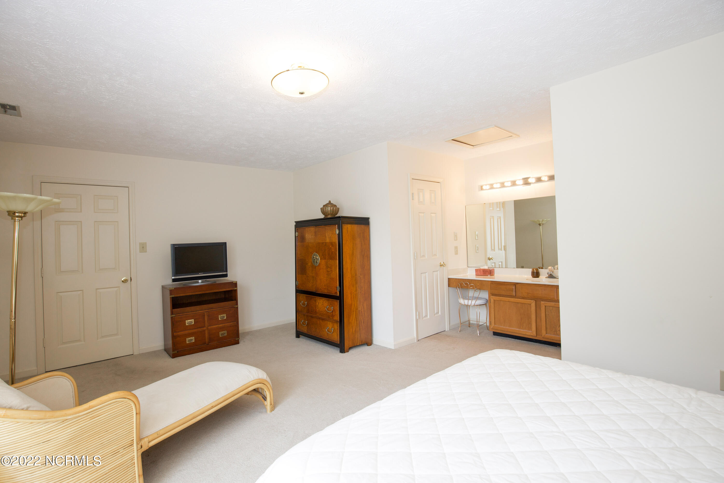 925 Morganton Road, Unit 2C Pinehurst, NC 28374 - Photo 9 of 42 Master bedroom