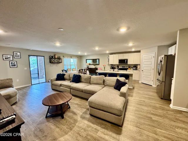 $2,550 | 4828 Conner Lane, Panama City, FL 32404