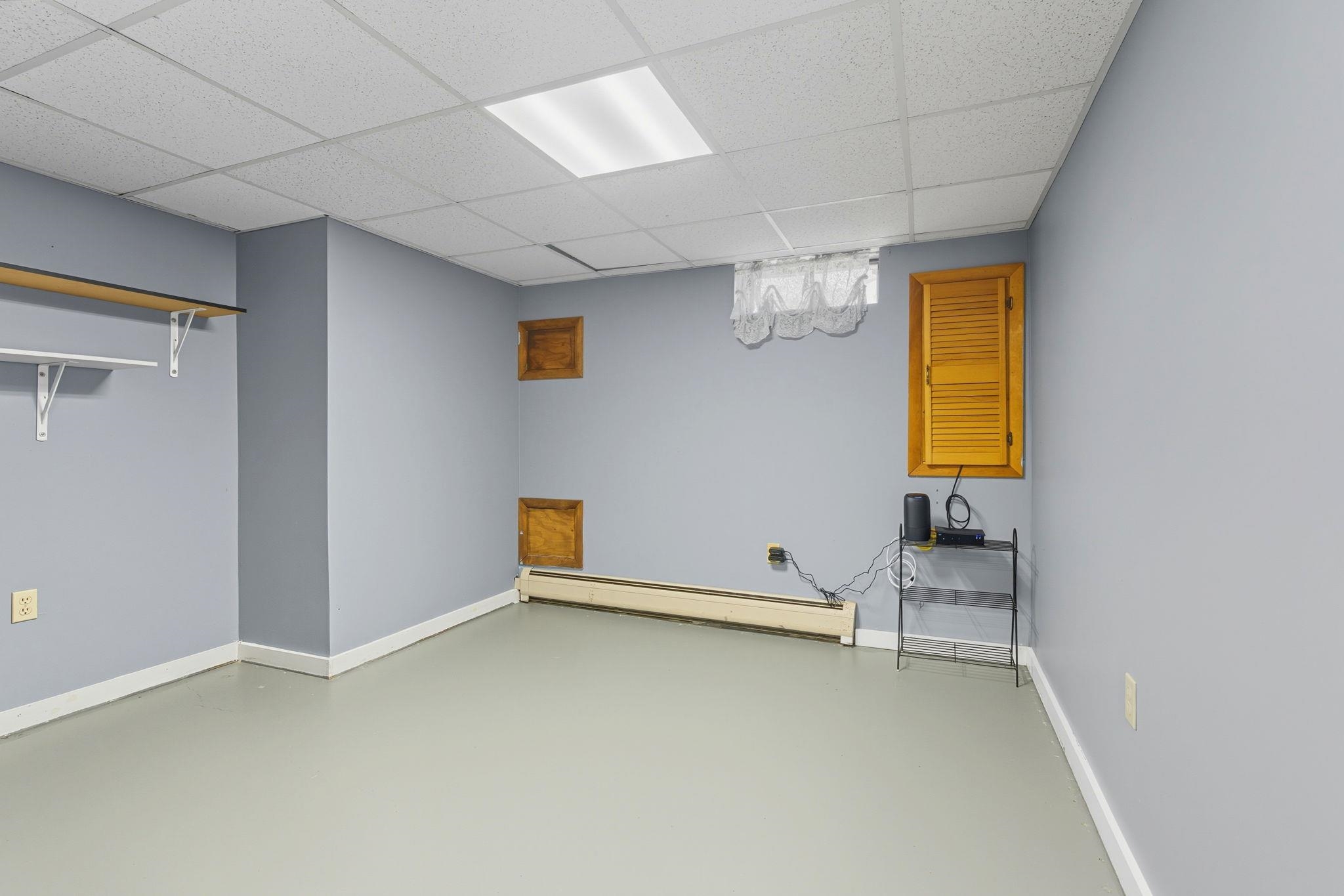 3 Wood Lane Hollis, NH 03049 - Photo 30 of 37