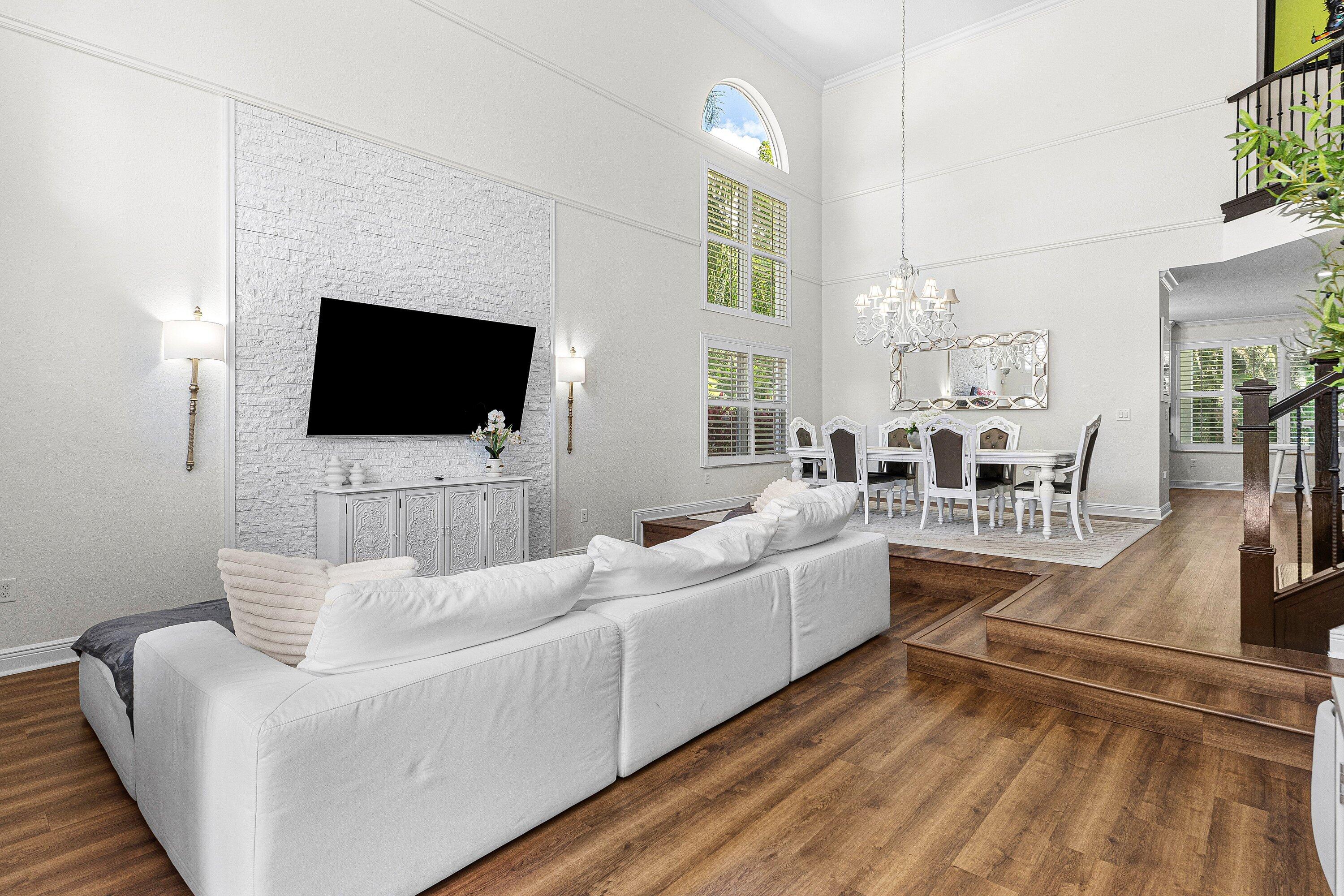 11030 Misty Ridge Way Boynton Beach, FL 33473 - Photo 5 of 56 006-11030MistyRidgeWay-BoyntonBeach-FL-3