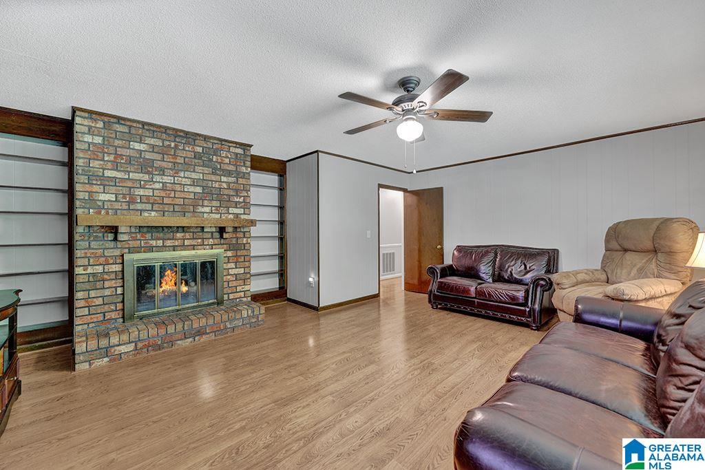 4724 Caldwell Mill Road Birmingham, AL 35243 - Photo 4 of 20