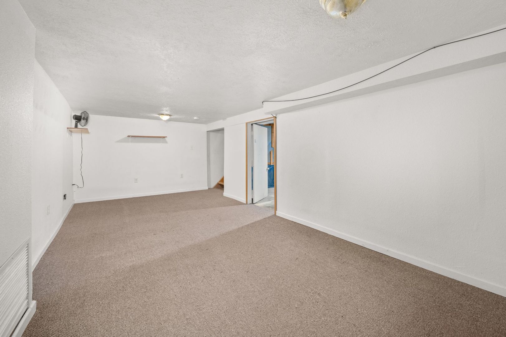 927 Lakeview Drive Rochelle, IL 61068 - Photo 13 of 22 Gallery Image 13