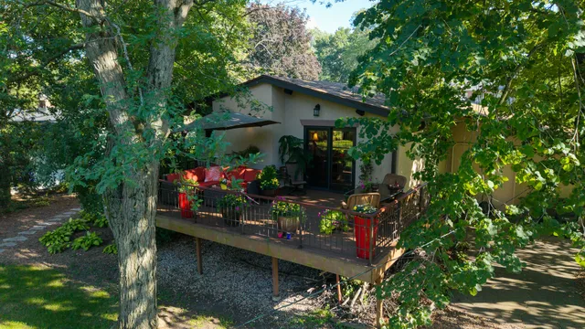 a view of a back yard of the house