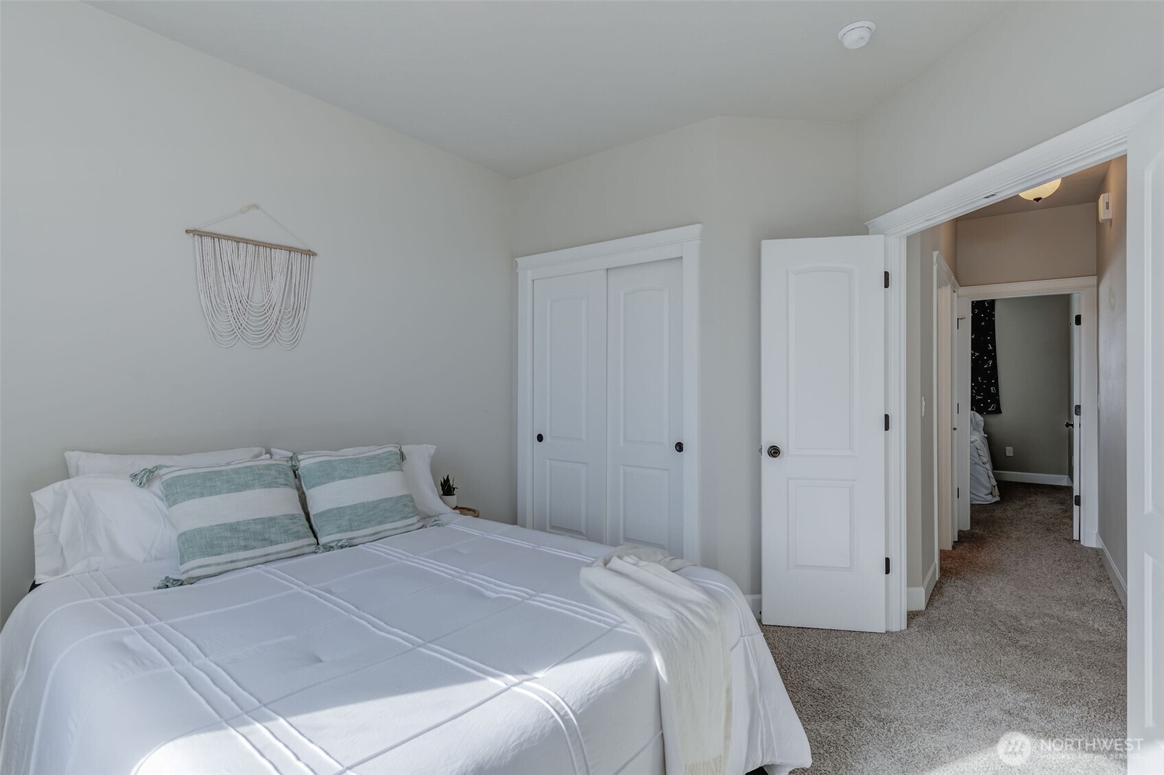 415 R Street Southwest Quincy, WA 98848 - Photo 20 of 33 a bedroom with a bed and closet