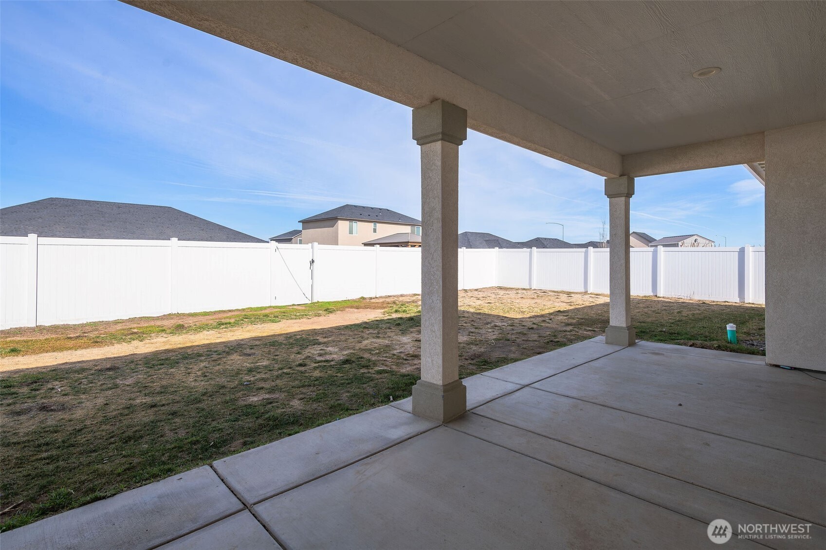 415 R Street Southwest Quincy, WA 98848 - Photo 25 of 33 a view of a balcony with an outdoor space