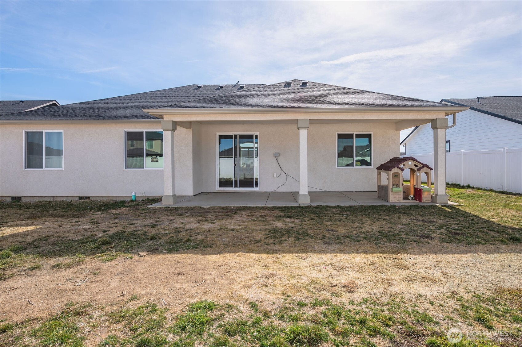 415 R Street Southwest Quincy, WA 98848 - Photo 26 of 33 a view of a house with a backyard