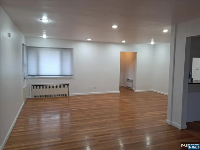 $880,000 | 1005 Harvard Place, Fort Lee, NJ 07024