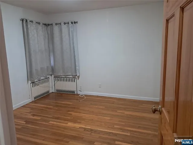 $880,000 | 1005 Harvard Place, Fort Lee, NJ 07024