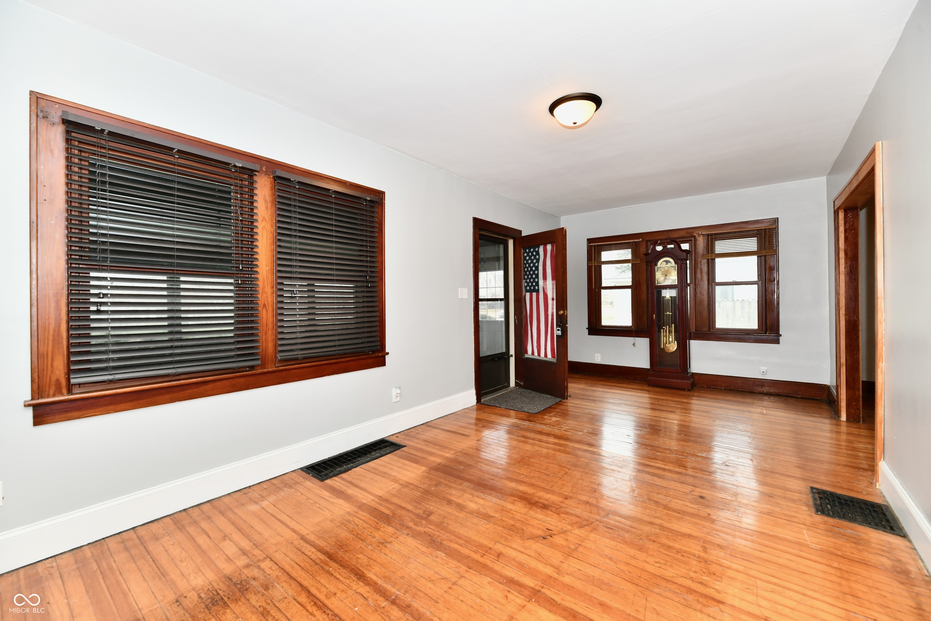 1043 Windermire Street Indianapolis, IN 46227 - Photo 13 of 48