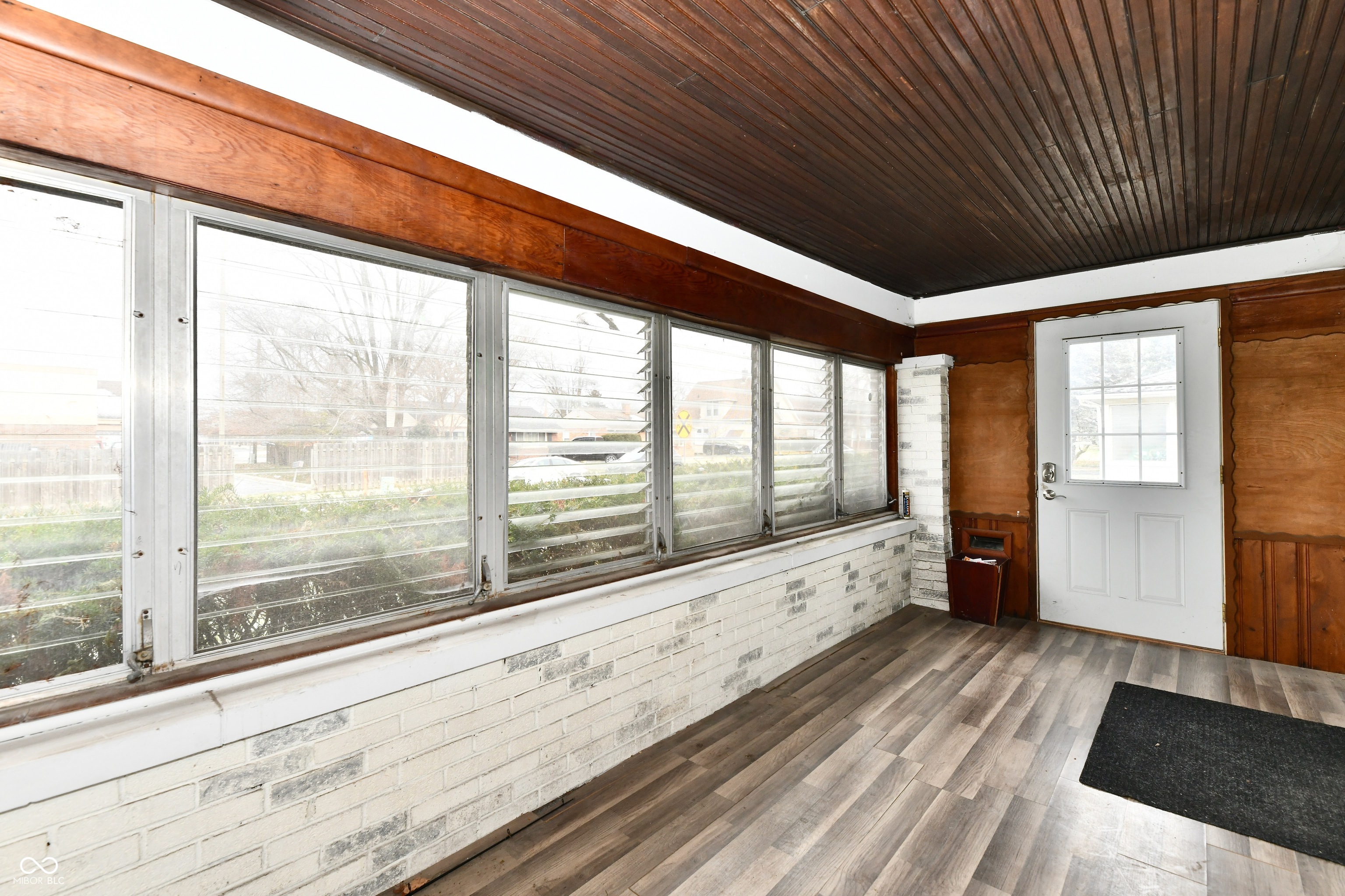 1043 Windermire Street Indianapolis, IN 46227 - Photo 8 of 48