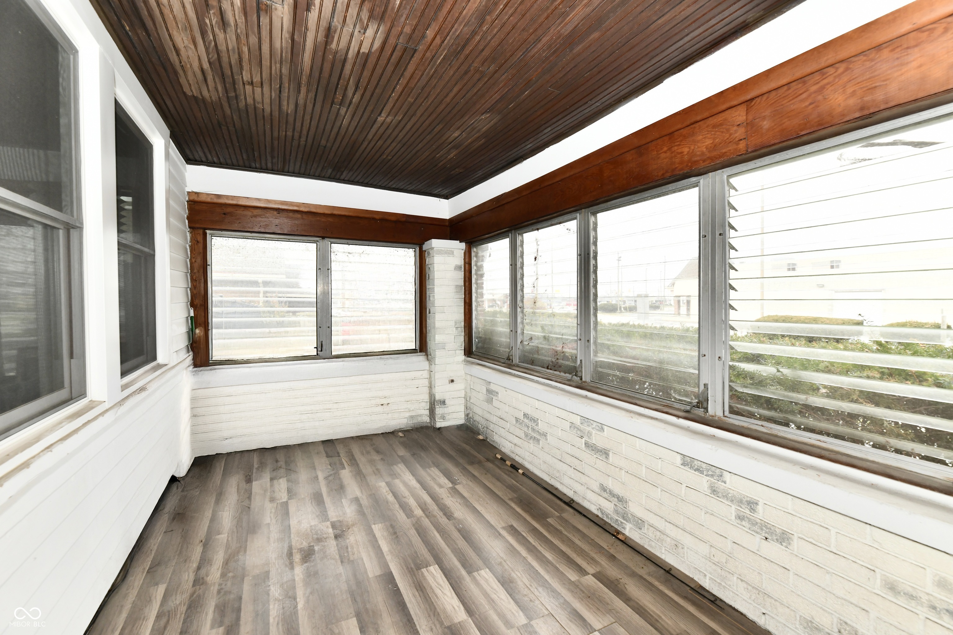 1043 Windermire Street Indianapolis, IN 46227 - Photo 9 of 48