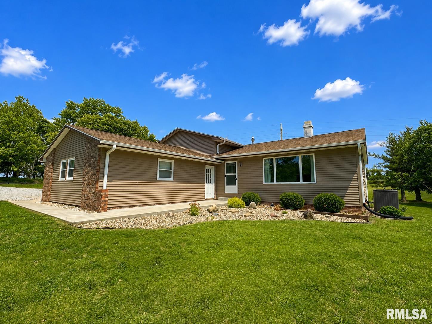 2313 Maple Avenue Macomb, IL 61455 - Photo 1 of 49