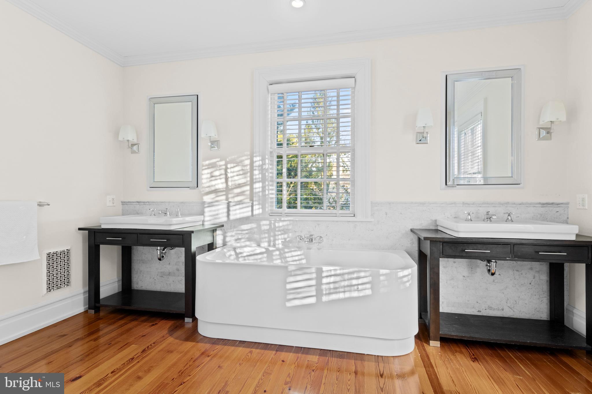 415 South Waterloo Road Devon, PA 19333 - Photo 65 of 127 Primary Bath