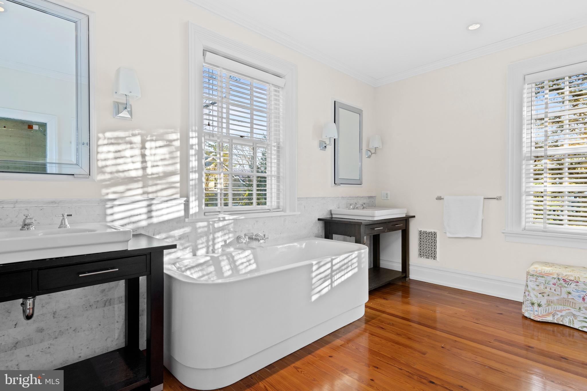 415 South Waterloo Road Devon, PA 19333 - Photo 67 of 127 Primary Bath