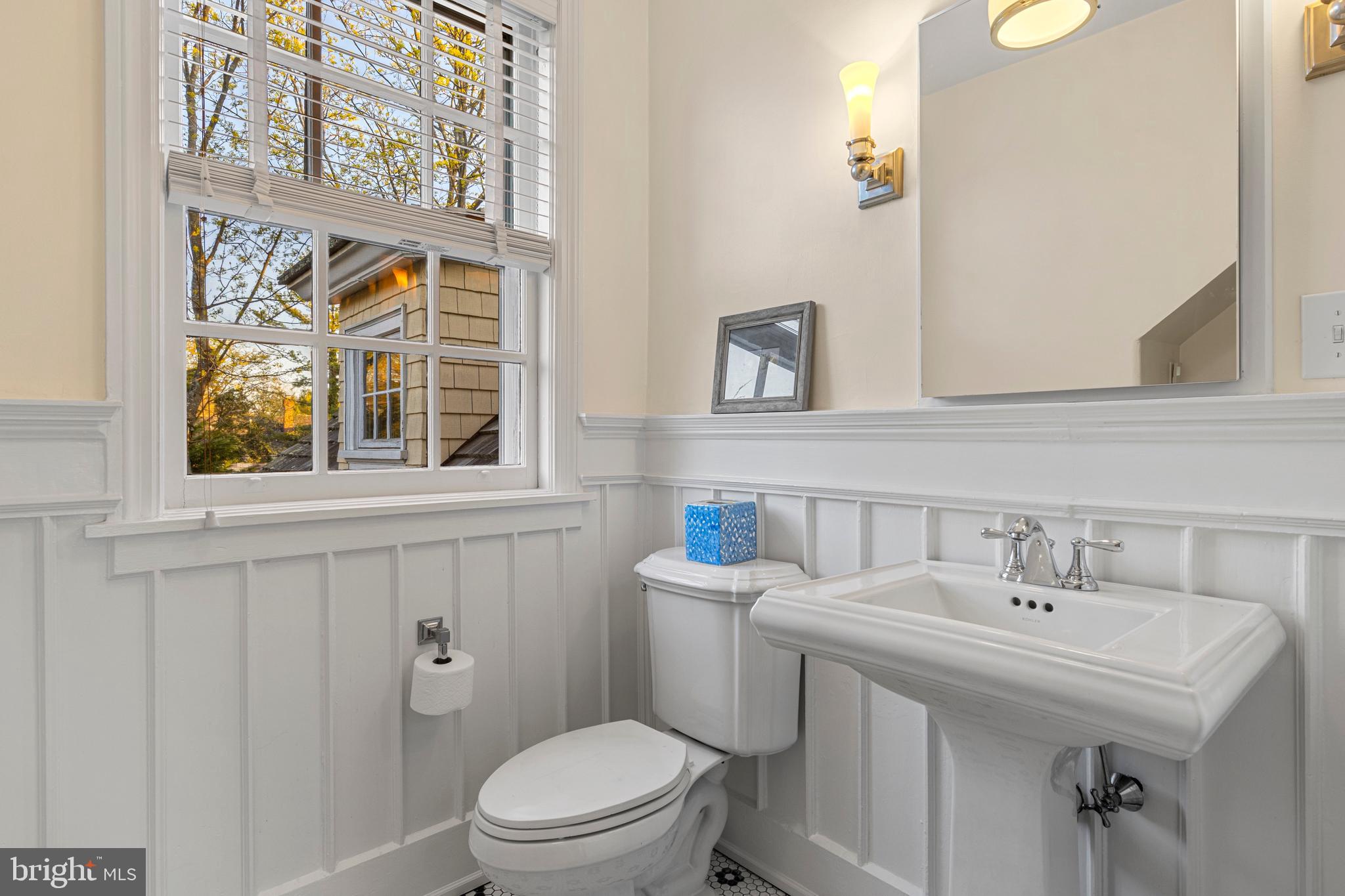 415 South Waterloo Road Devon, PA 19333 - Photo 76 of 127 3rd Floor Hall Bath