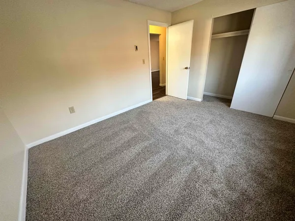 $2,200 | 29 Capron Road, Unit 37, Milford, NH 03055