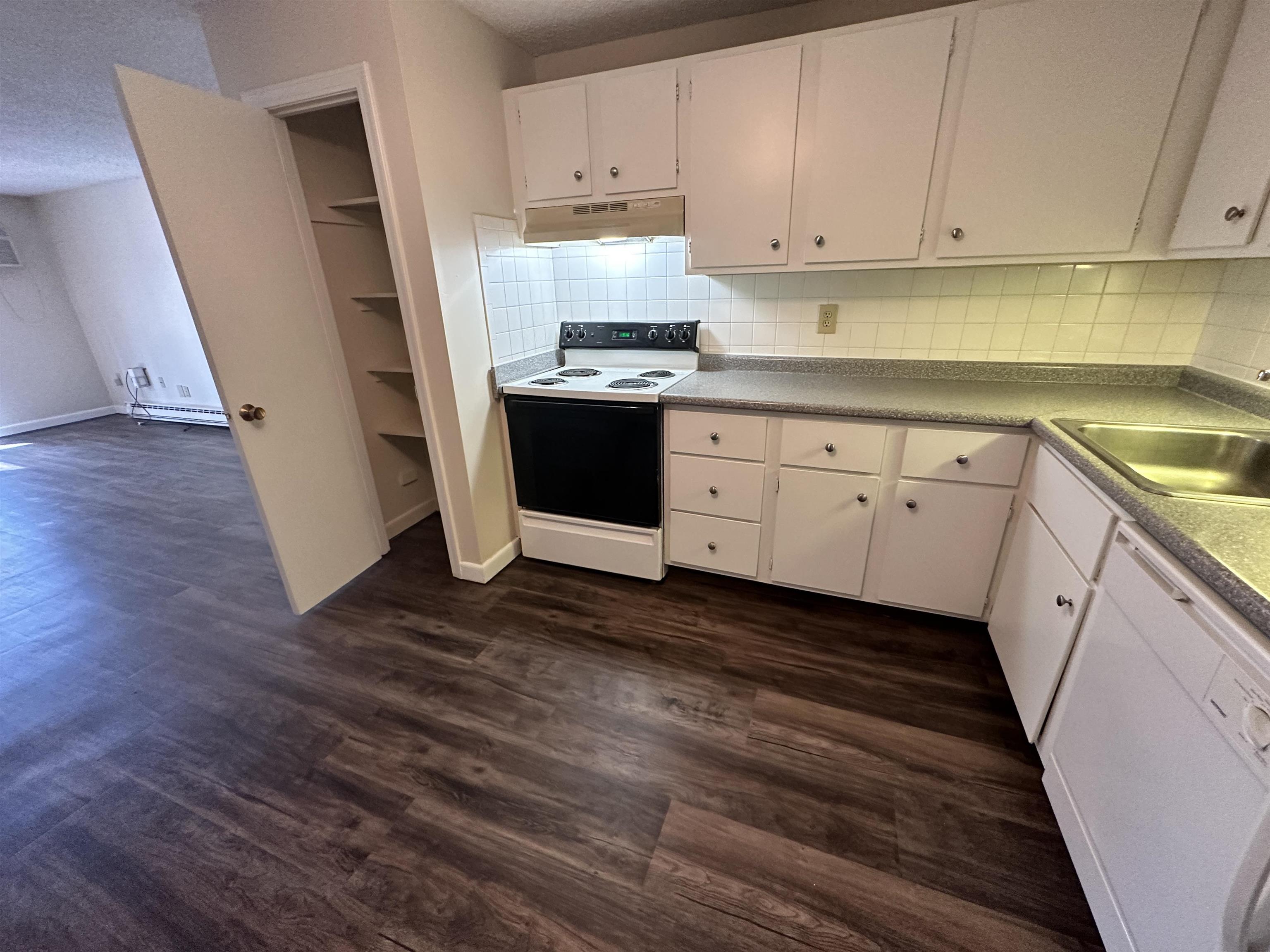 29 Capron Road, Unit 37 Milford, NH 03055 - Photo 6 of 35