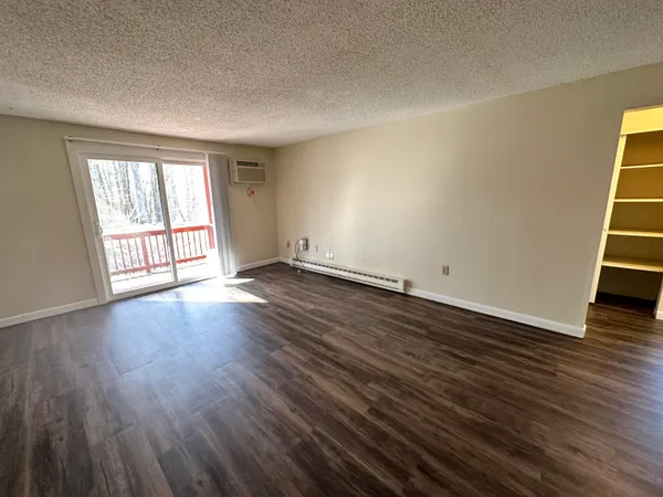 $2,200 | 29 Capron Road, Unit 37, Milford, NH 03055