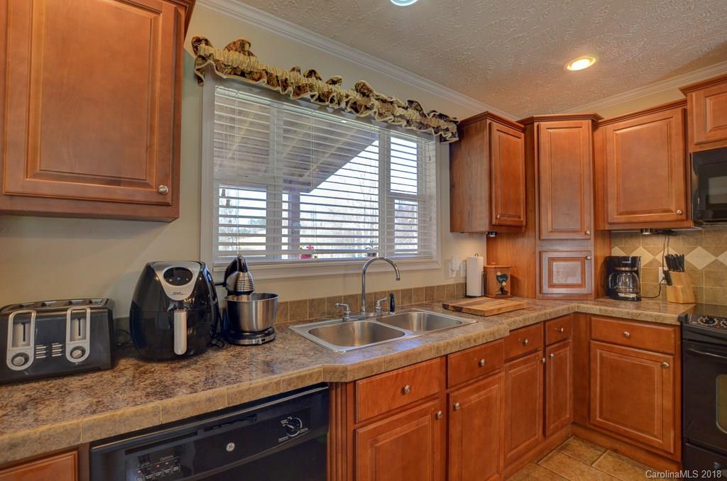 171 Beaverdam Loop Road Candler, NC 28715 - Photo 7 of 27 Gallery Image 7