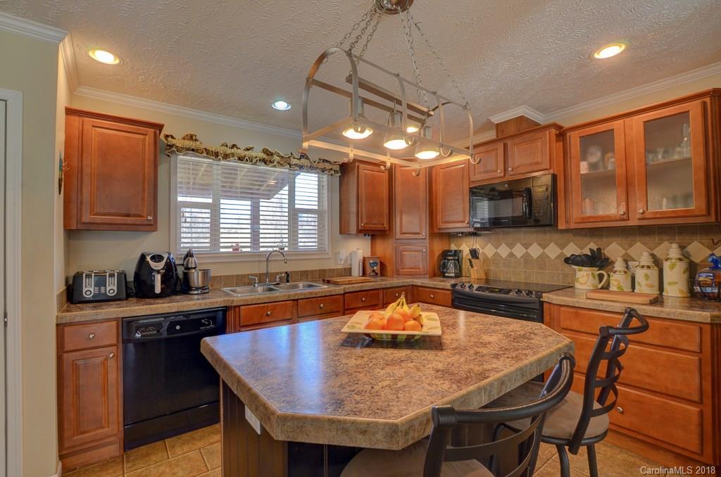 171 Beaverdam Loop Road Candler, NC 28715 - Photo 8 of 27 Gallery Image 8