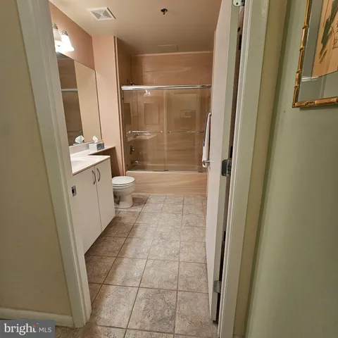 $2,500 | 1300 N Street Northwest, Unit 318, Washington, DC 20005