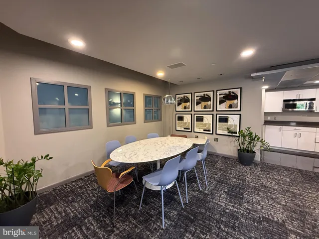 $2,500 | 1300 N Street Northwest, Unit 318, Washington, DC 20005