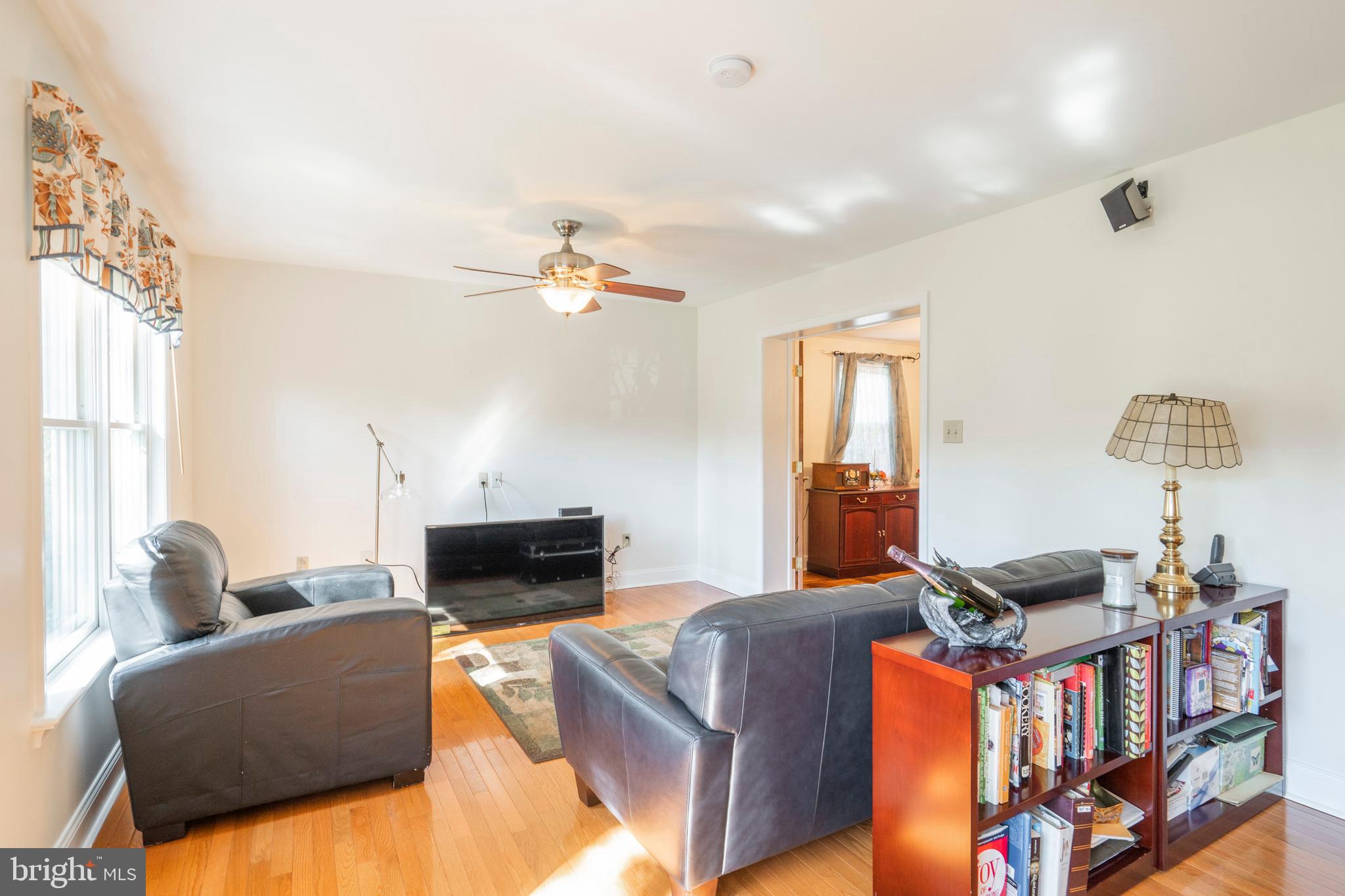4 Rittenhouse Road Broomall, PA 19008 - Photo 22 of 50 First floor family room 3