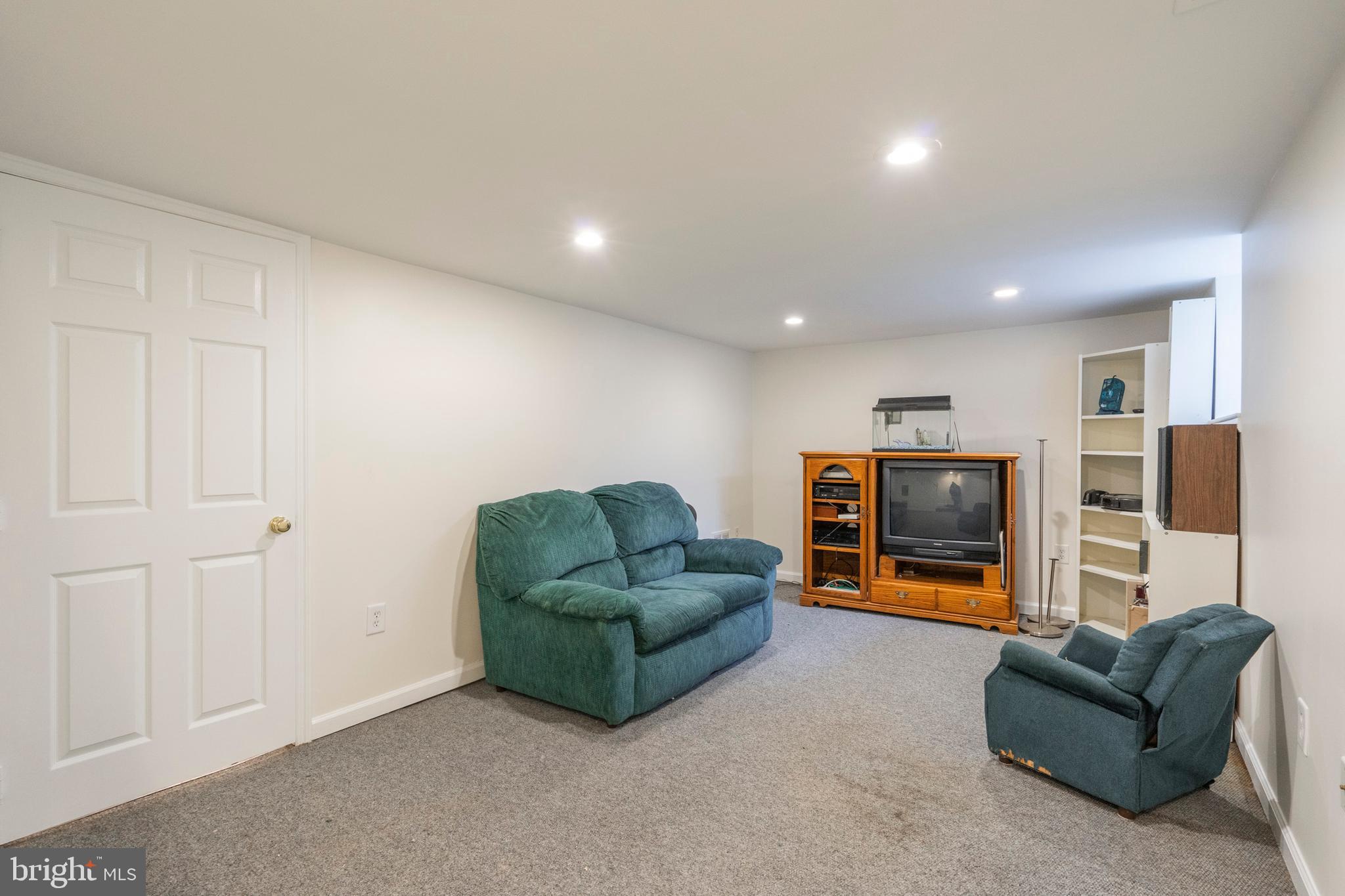 4 Rittenhouse Road Broomall, PA 19008 - Photo 34 of 50 Lower level family room 2