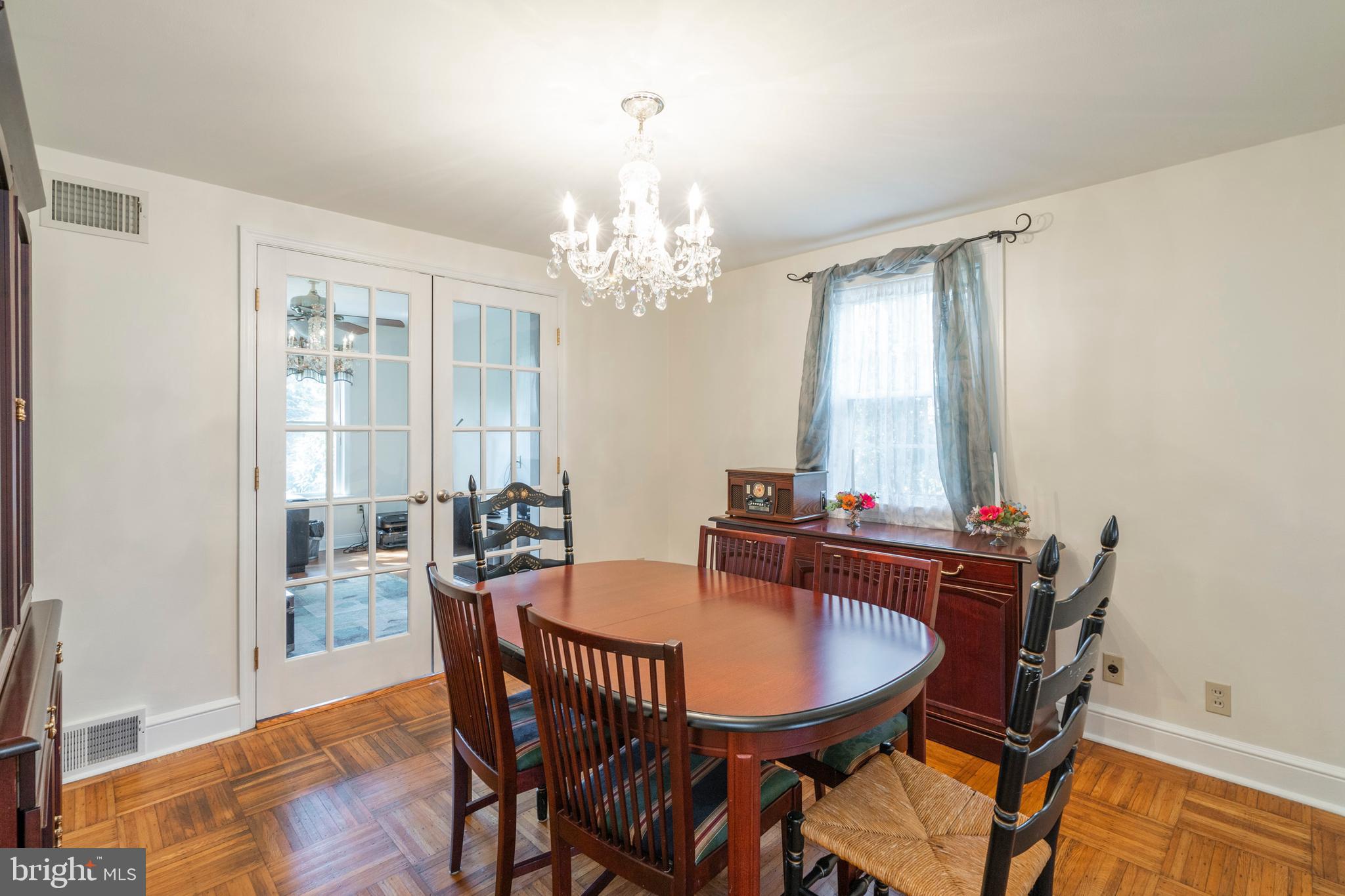 4 Rittenhouse Road Broomall, PA 19008 - Photo 5 of 50 Dining room