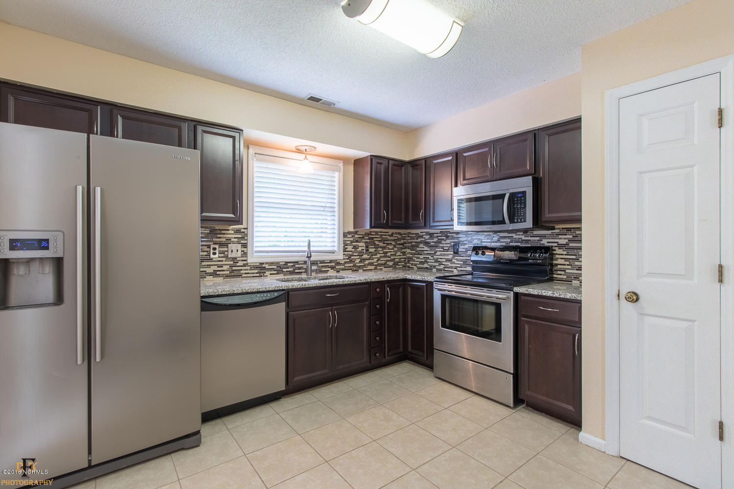 146 Raintree Circle Jacksonville, NC 28540 - Photo 13 of 36 13