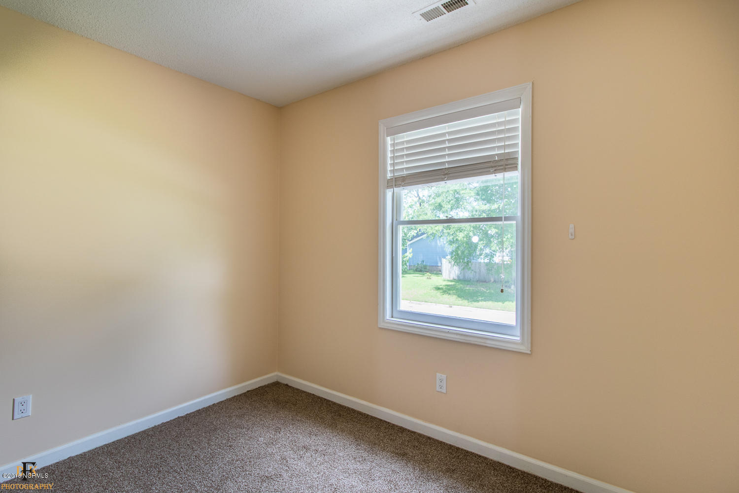 146 Raintree Circle Jacksonville, NC 28540 - Photo 20 of 36 26