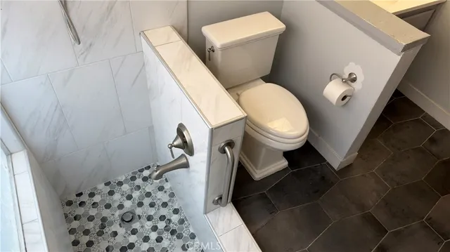 $645,000 | 5118 Lakeview Avenue, Unit 4, Yorba Linda, CA 92886