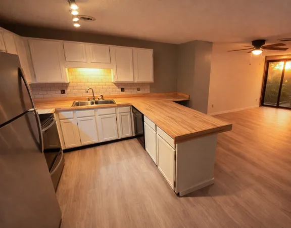 $307,900 | 112 Franklin Street, Unit B5, Bangor, ME 04401