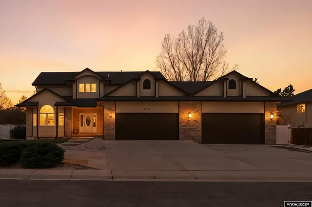 $775,000 | 2140 Cornwall Street, Casper, WY 82609