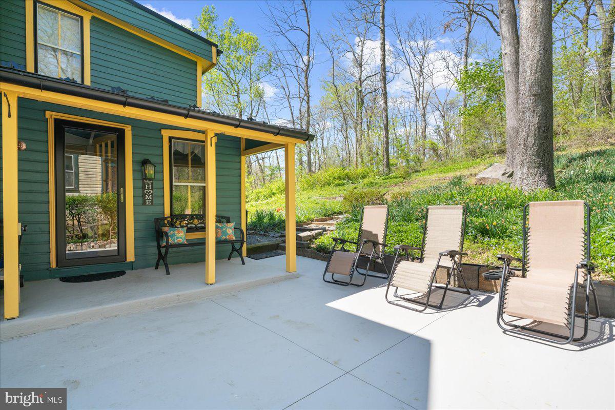 3020 St Peters Road Elverson, PA 19520 - Photo 6 of 60 Side View and New Concrete Patio