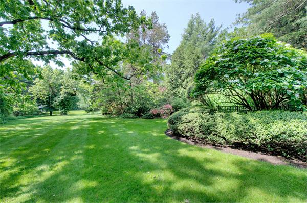 102 Fernwood Road Brookline, MA 02467 - Photo 20 of 22 Gallery Image 20