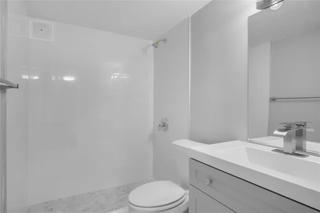 $148,000 | 5325 Curry Ford Road, Unit D203, Orlando, FL 32812