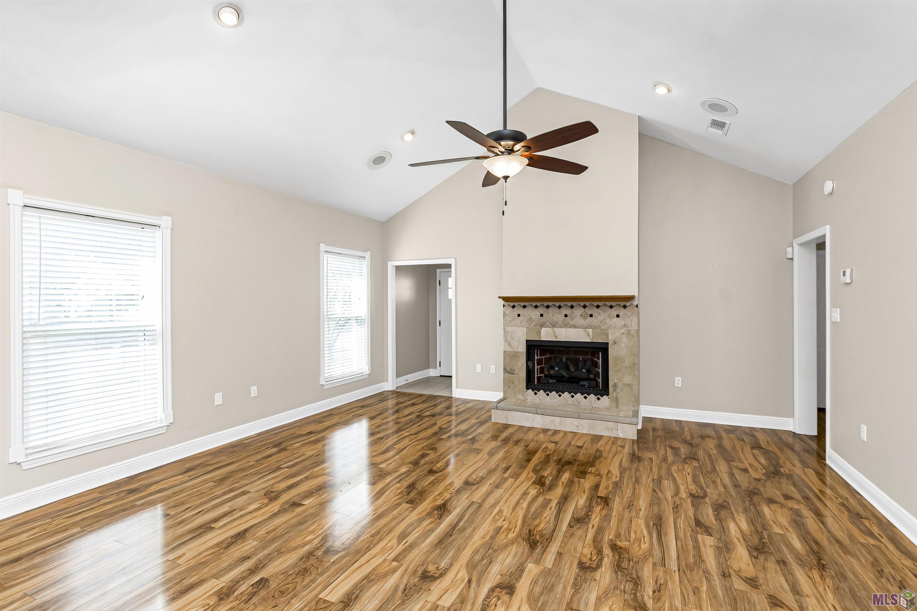 15322 Wentworth Court Baton Rouge, LA 70816 - Photo 2 of 12