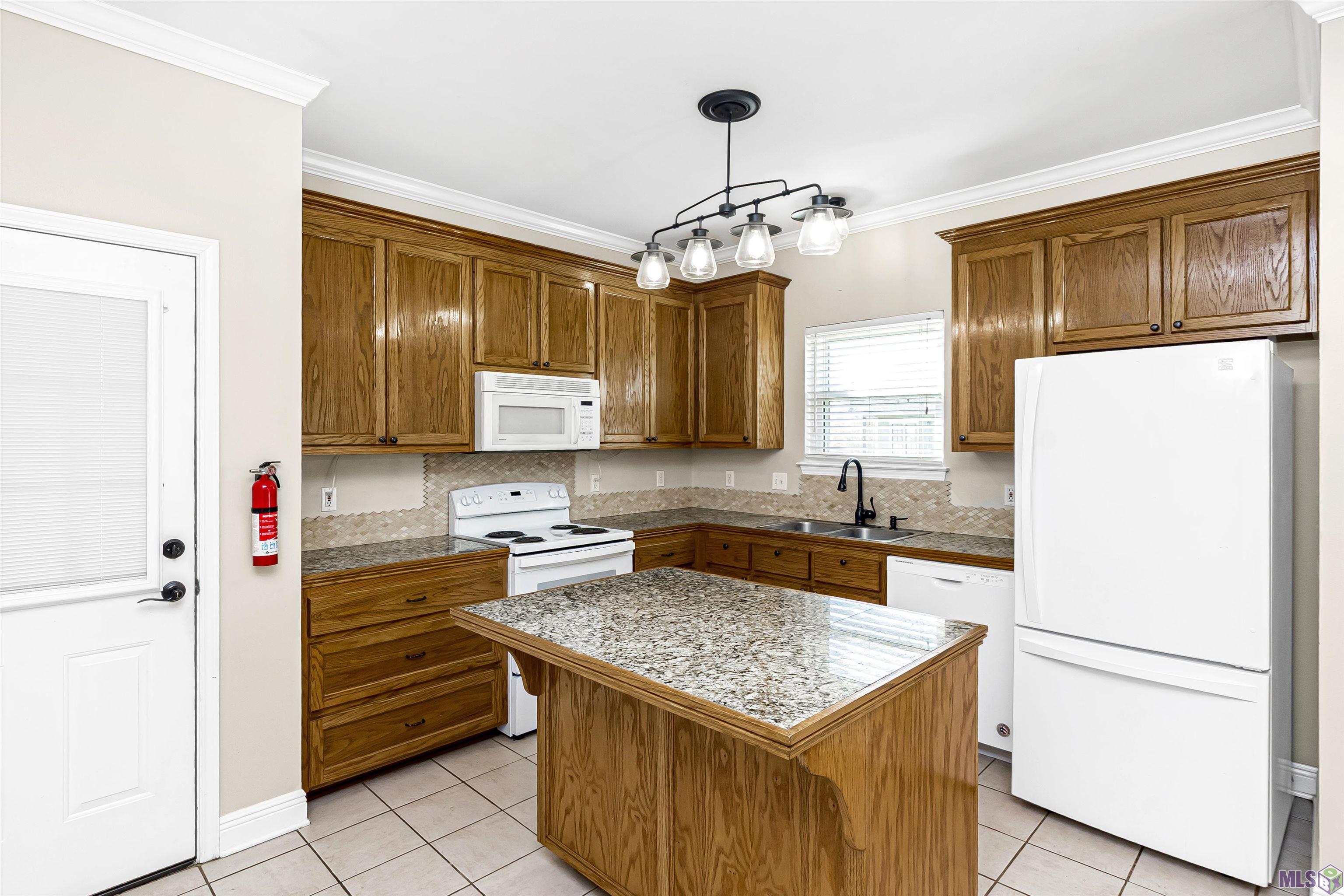 15322 Wentworth Court Baton Rouge, LA 70816 - Photo 5 of 12