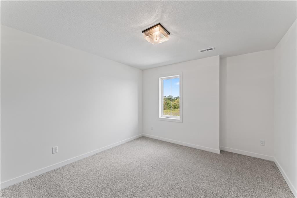 2004 Southeast Oak Ridge Drive Oak Grove, MO 64075 - Photo 29 of 43