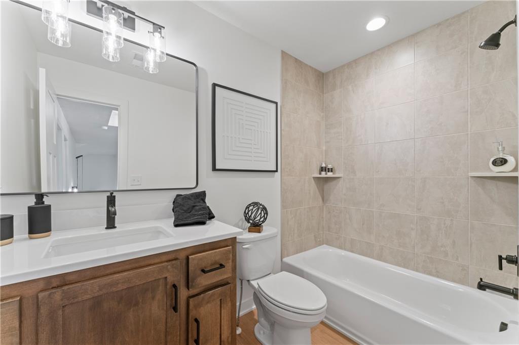 2004 Southeast Oak Ridge Drive Oak Grove, MO 64075 - Photo 32 of 43